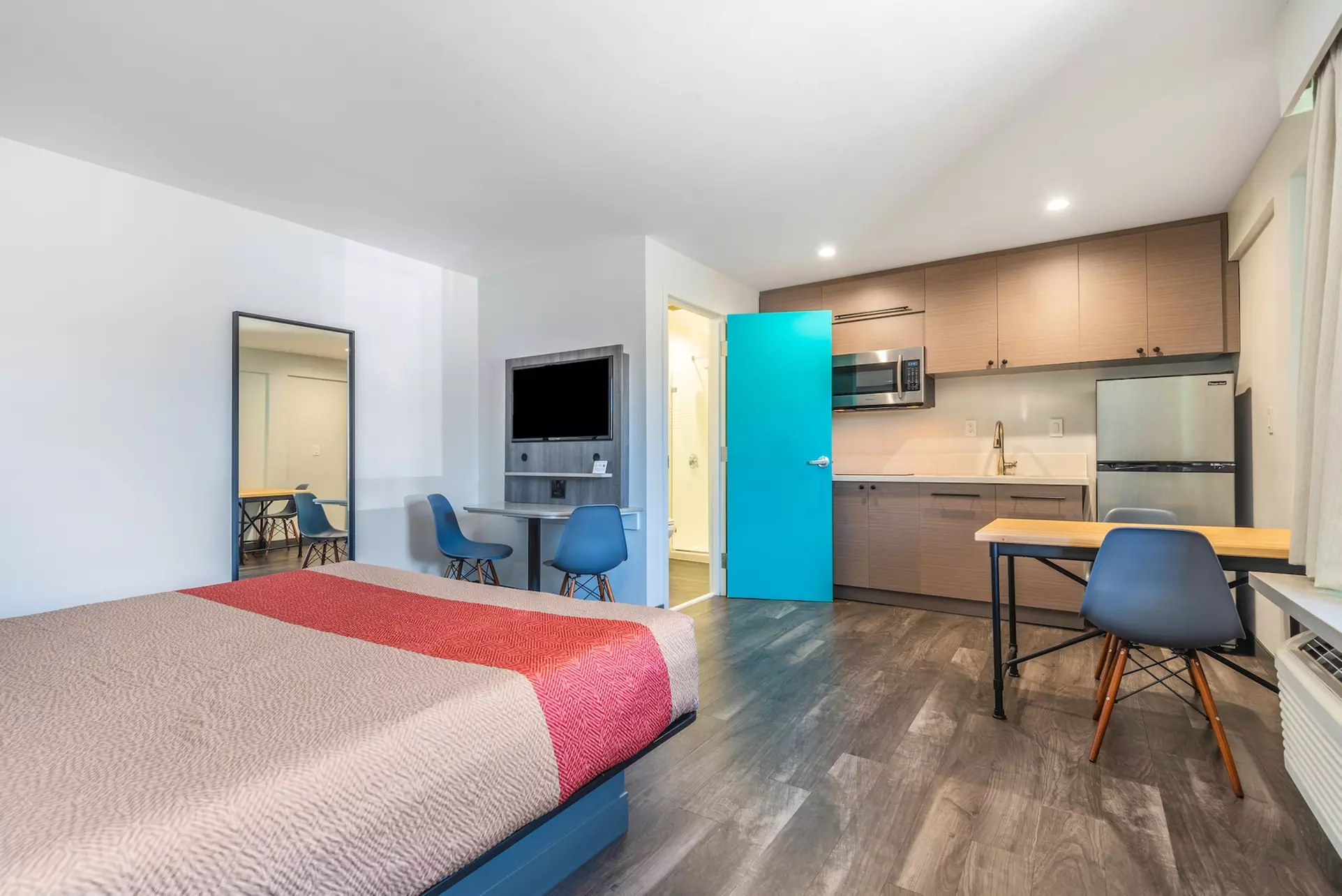 Solo Motel - Broadway - Primary Image