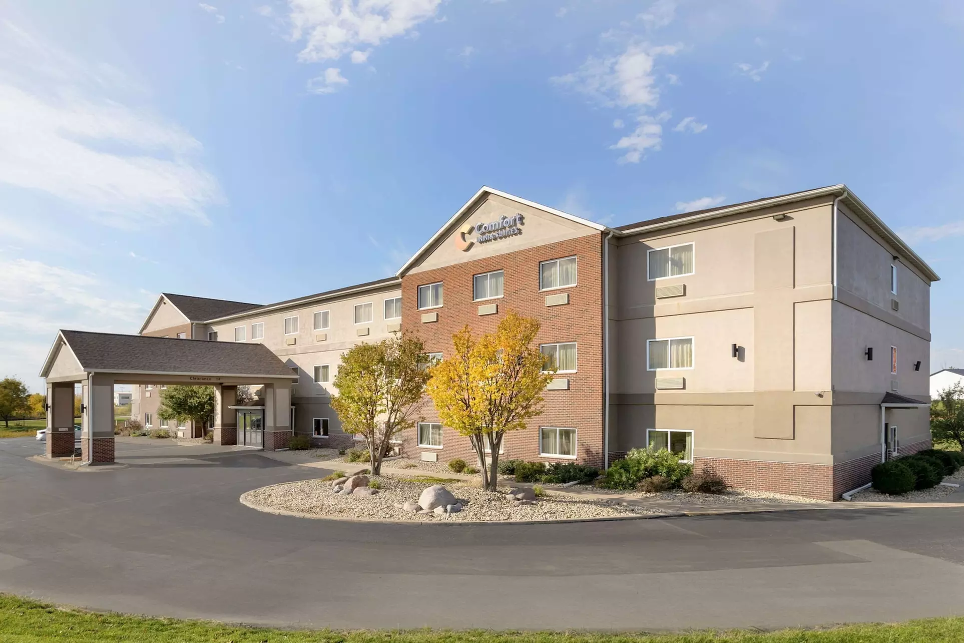 Comfort Inn & Suites Davenport - Quad Cities - Primary Image