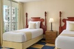 Ewa Hotel Waikiki - Second Medium