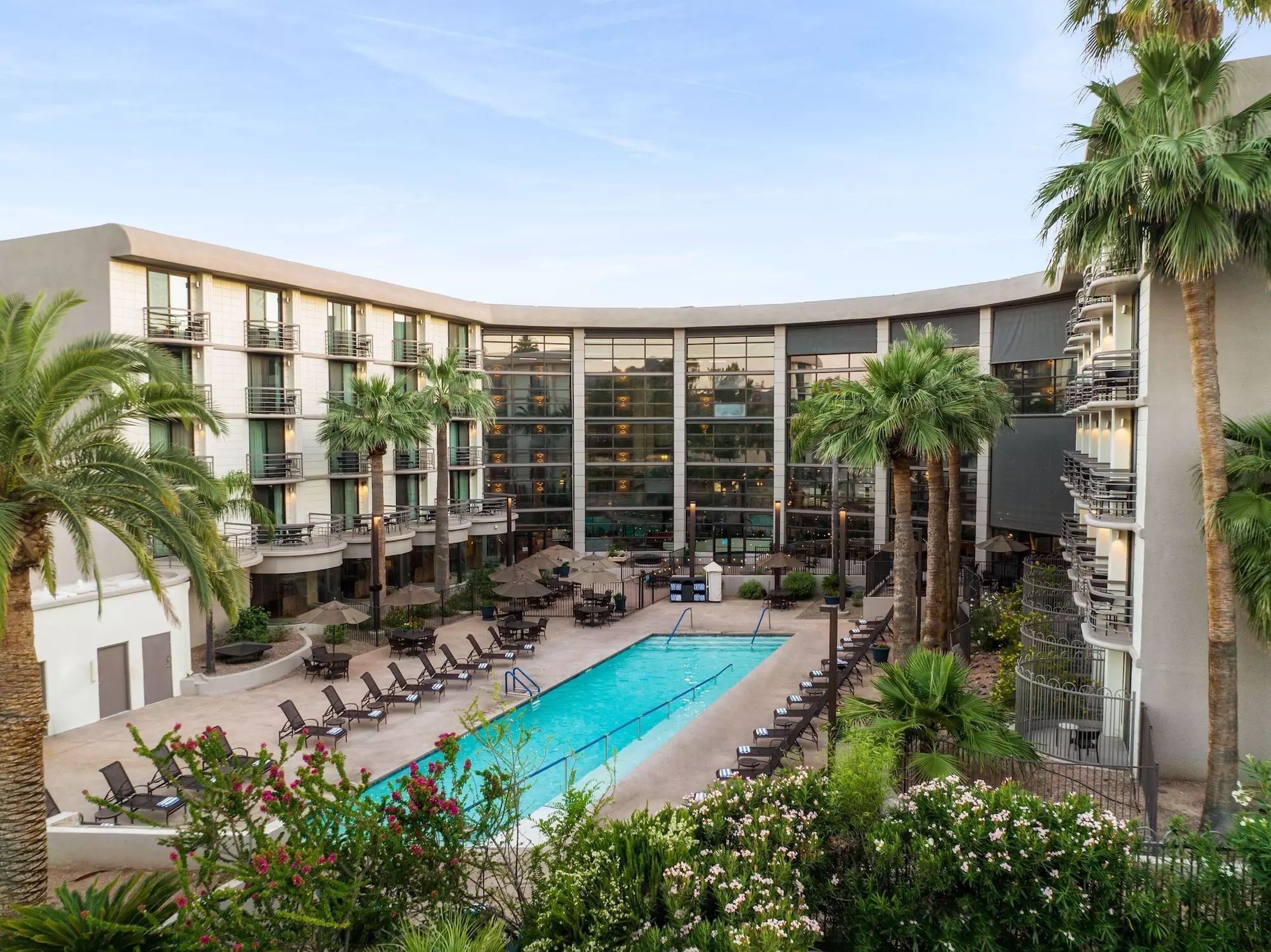 Embassy Suites by Hilton Phoenix Biltmore - Primary Image