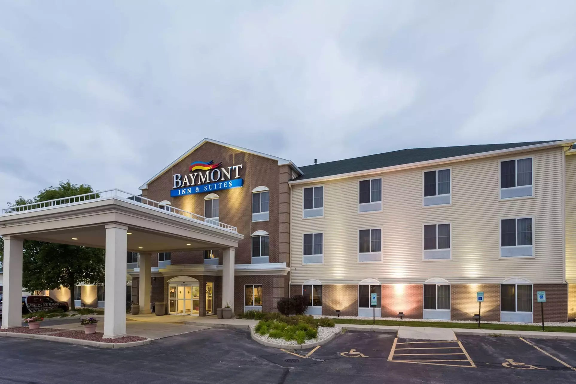 Baymont by Wyndham Waterford/Burlington WI - Primary Image