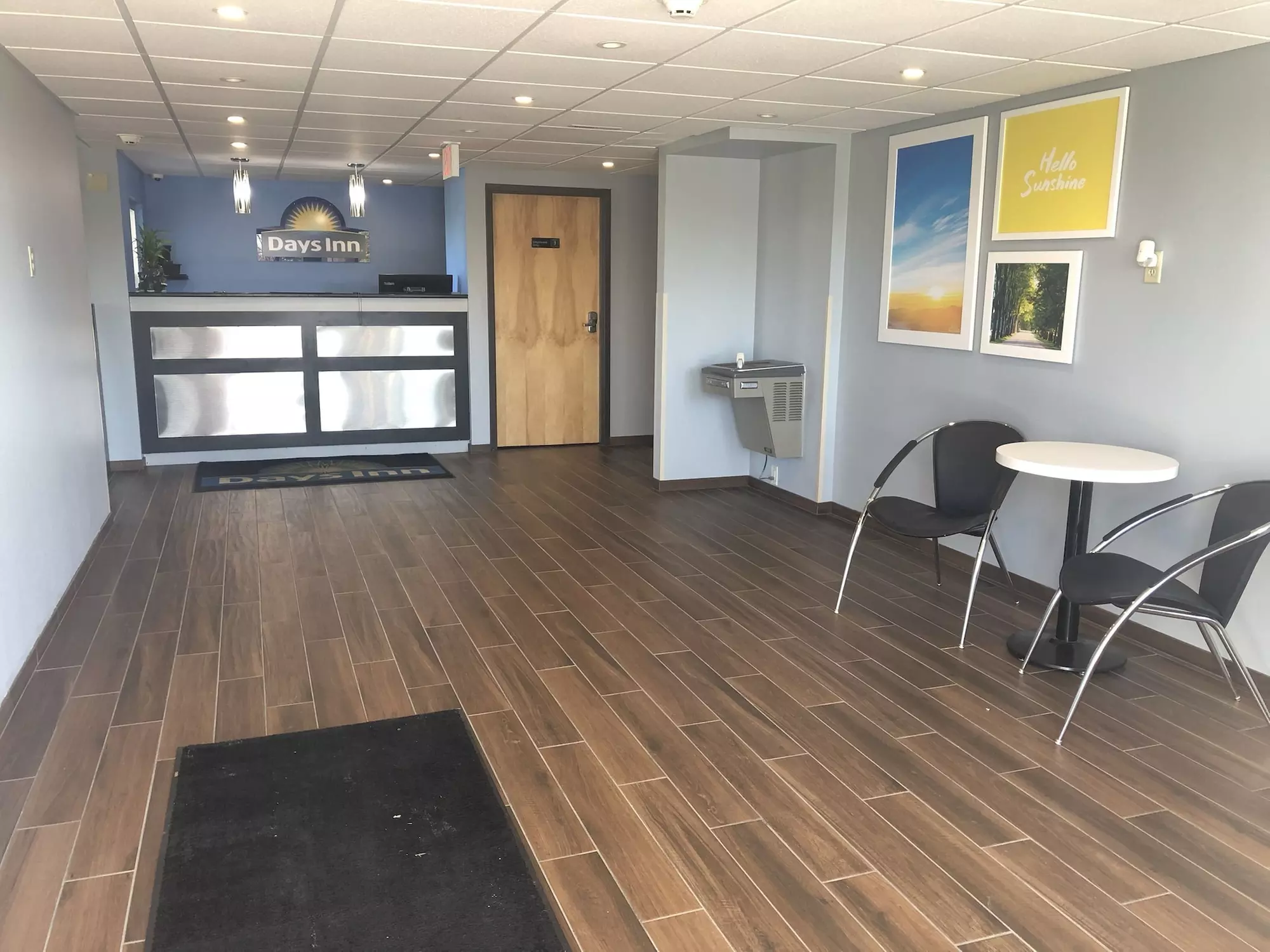 Days Inn by Wyndham Grove City Columbus South - Primary Image