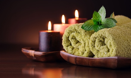 Sesión de belleza spa con tratamiento facial de oro o caviar, higiene, manicura, y masaje desde 19,90€ en Helena Ramírez