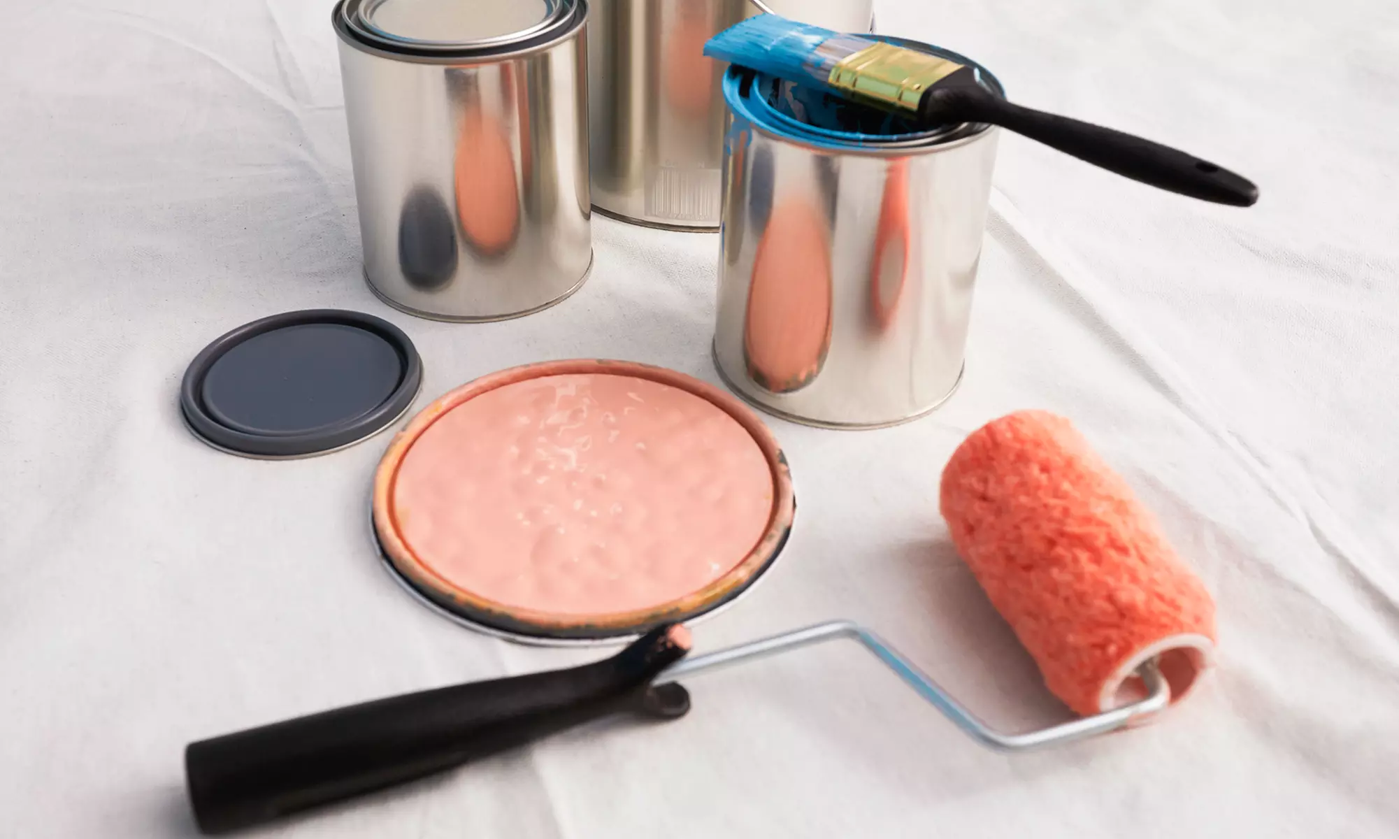 2 capas de pintura plástica en paredes y techos para hasta 150 m² de suelo desde 159 € en Pinturas Jordi - Primary Image