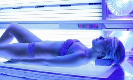 One-Month Level 1 Membership with One UV Tanning Session Per Day (Up to 30 Sessions) - 4 Seasons Tanning & Spa