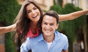 Clínica Dental Delgado: Limpieza bucal completa con opción a 1 o 2 sesiones de blanqueamiento led desde 14,95 € en Clínica Dental Delgado