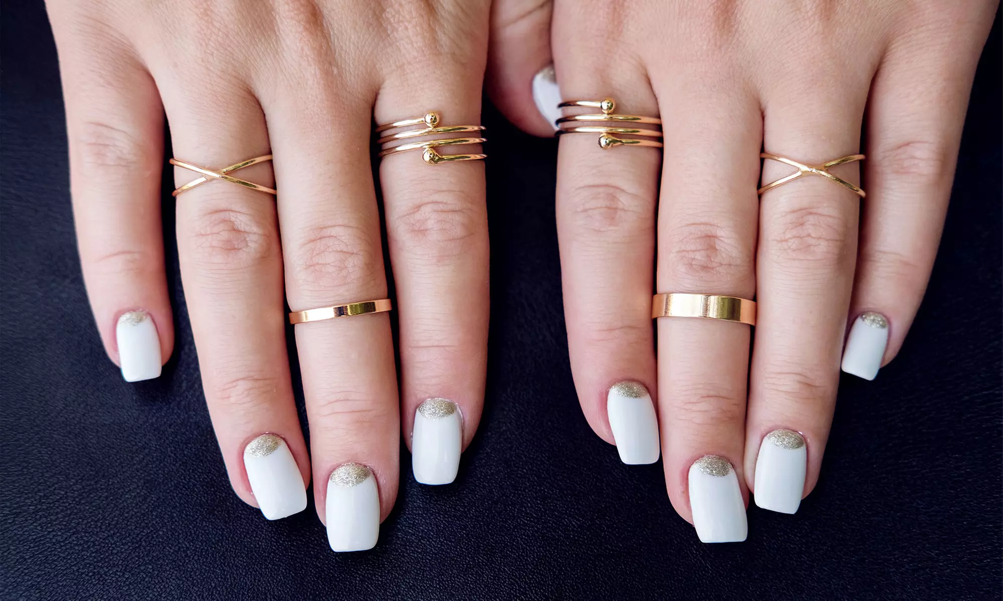 Manicure, ricostruzione unghie con gel e ritocco con Karin - Benessere & Naturopatia (sconto fino a 59%) - Primary Image