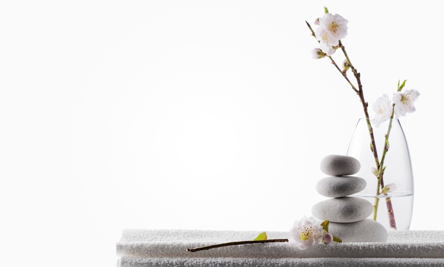 Image 10: Summer Reset: Relaxing Massage & Herbal Tea – Embrace Slow Life