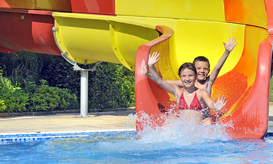 Image 1: Up to 50% Off on Waterpark at Hormuz 1 Tourism