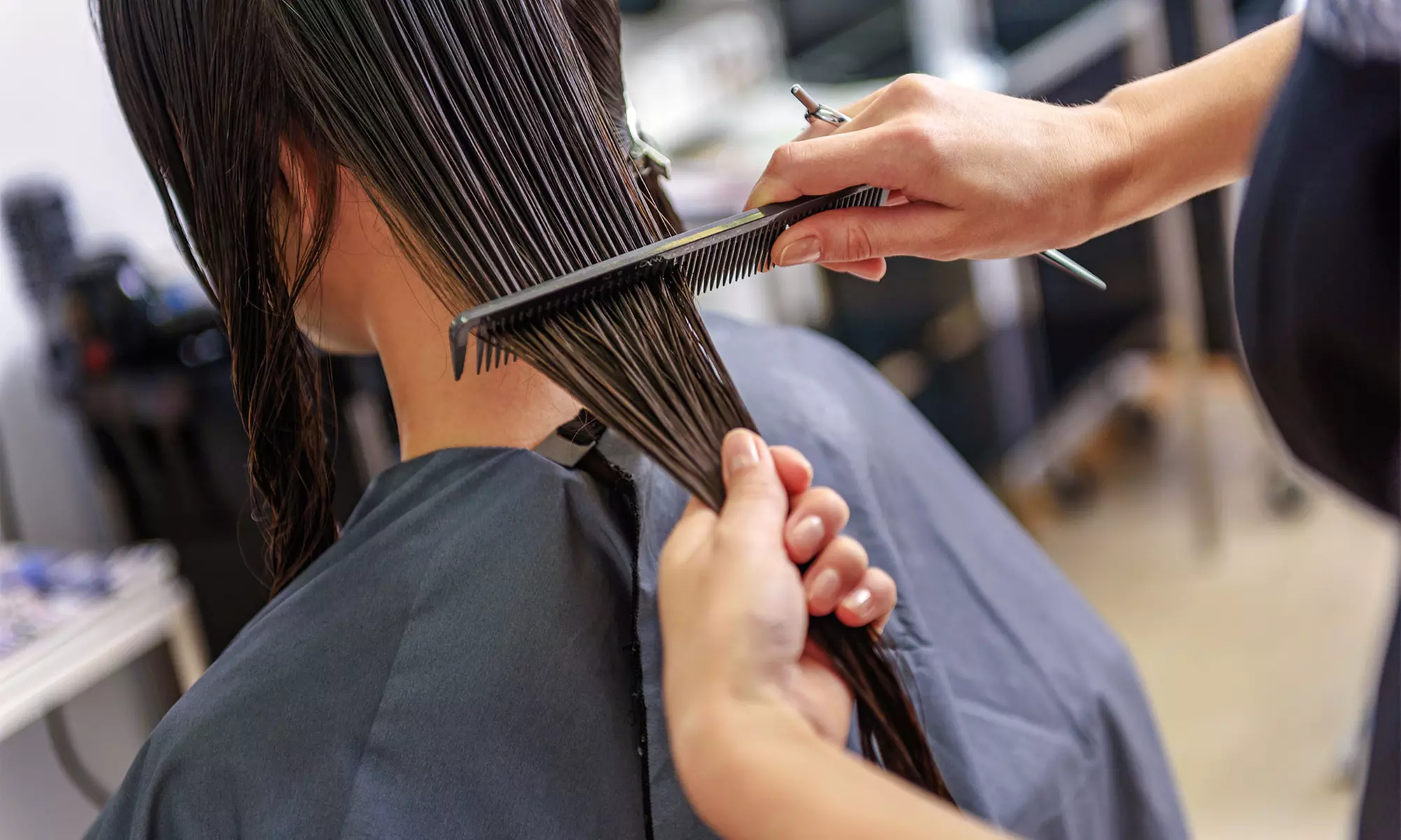 Up to 60% Off on Salon - Hair Color / Highlights at Salon Voir and wellness spa - Second Medium