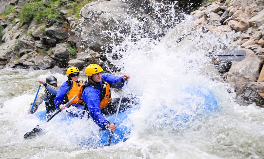 Image 1: Thrilling White Water Rafting for 1-7 People 