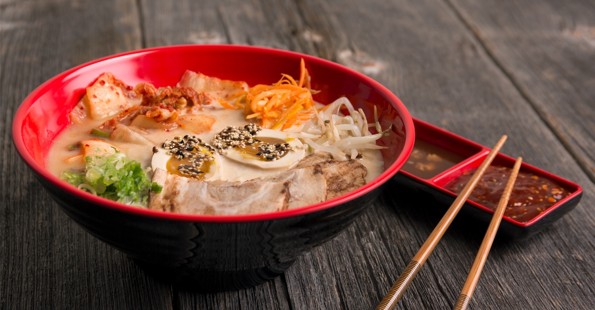 Japanisches Restaurant Noori Ramen oder Udon Noodle Suppe inkl. Mini Frühlingsrolle für 2-4 Pers.