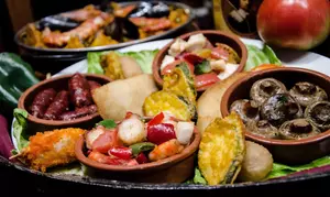 Gemischte Tapas-Platte für 1 oder 2 Personen im Oxin Restaurant