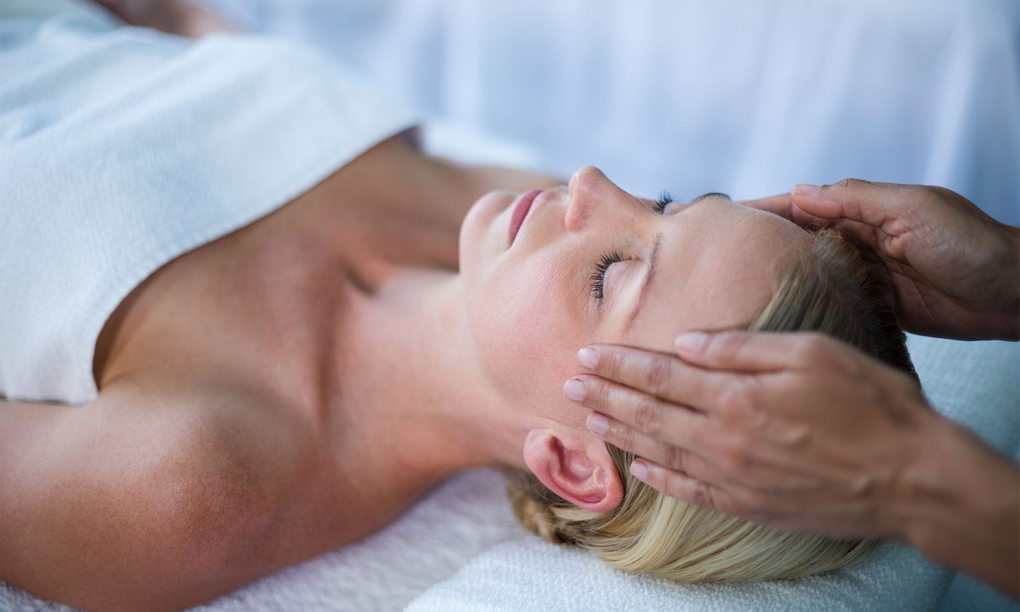 Signature Head Spa Bliss — 45–60 Min of Pure Relaxation