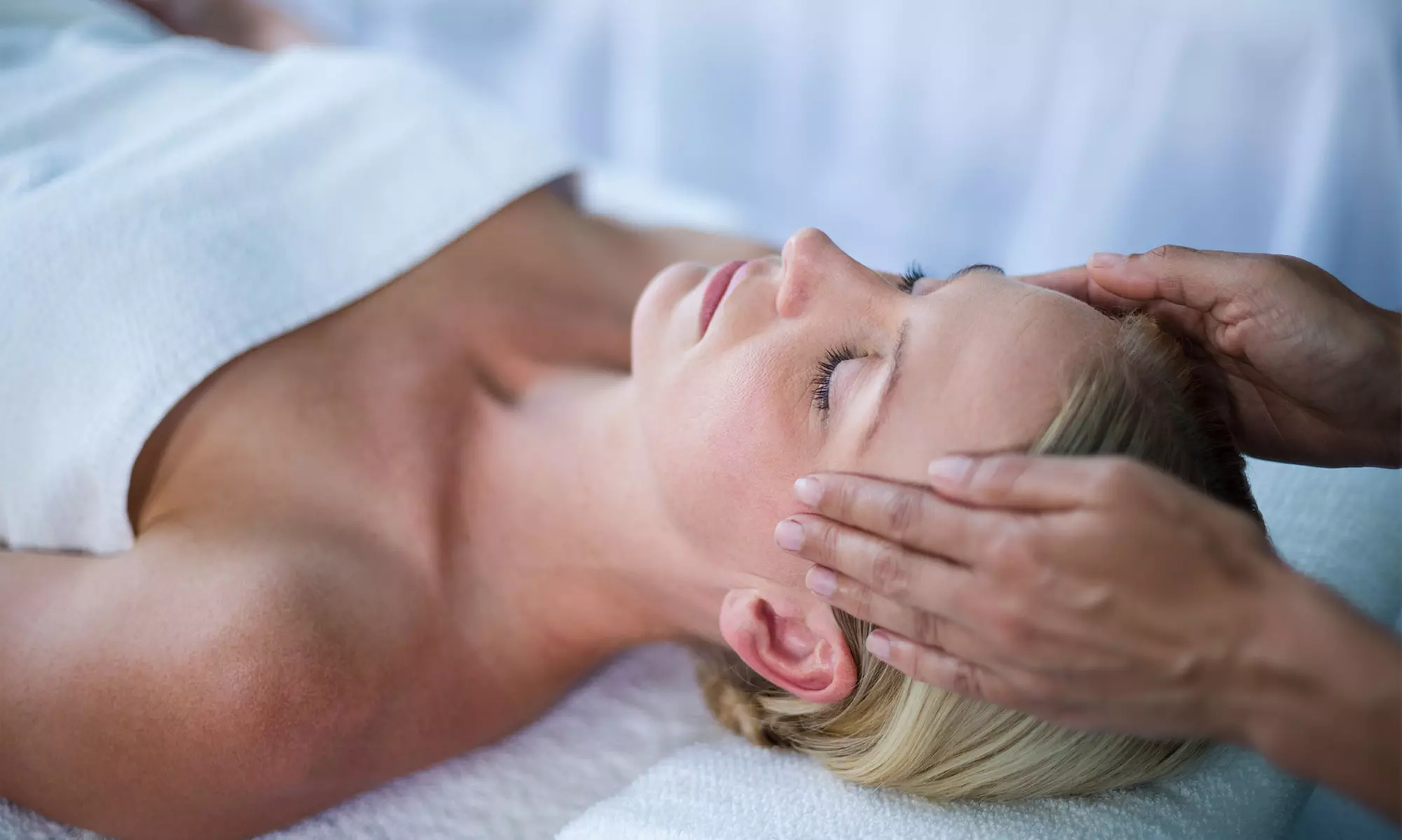 Signature Head Spa Bliss — 45–60 Min of Pure Relaxation