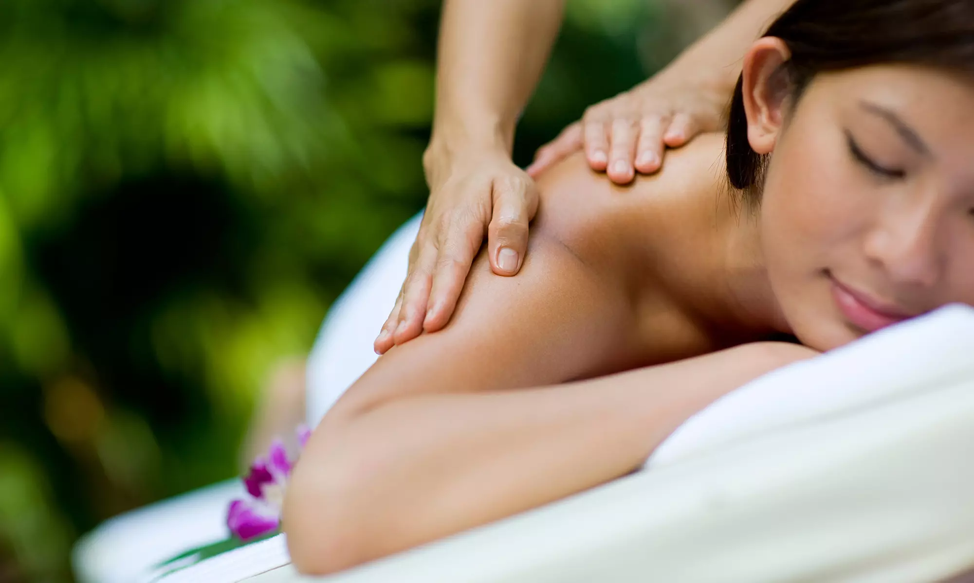 Entspannung pur: 30 Min. Tuina-Ganzkörpermassage inkl. 15 Min. Vor- & Nachgespräch für 1 Person (30% sparen) - Primary Image