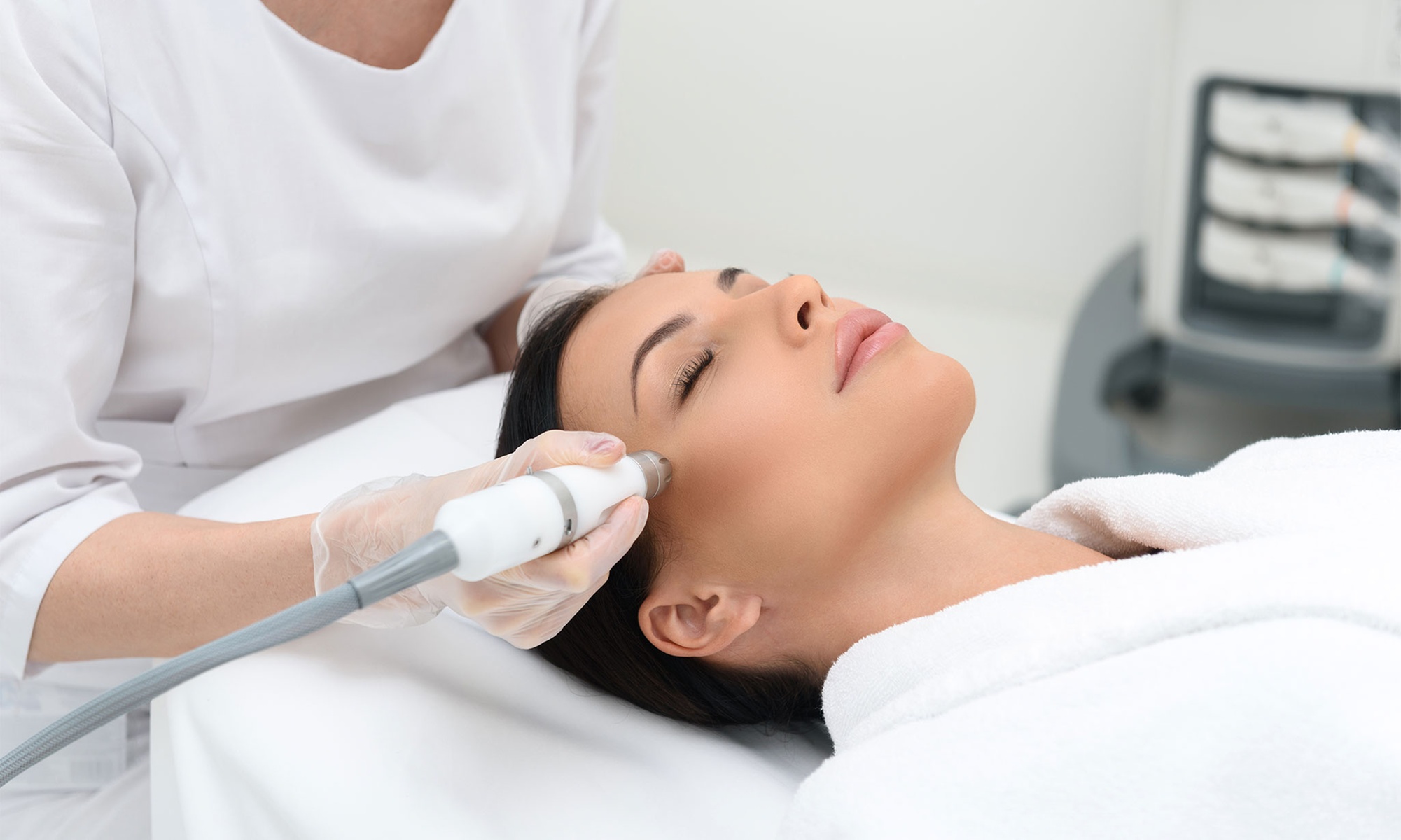 Choose Between Microdermabrasion or Chemical Peel