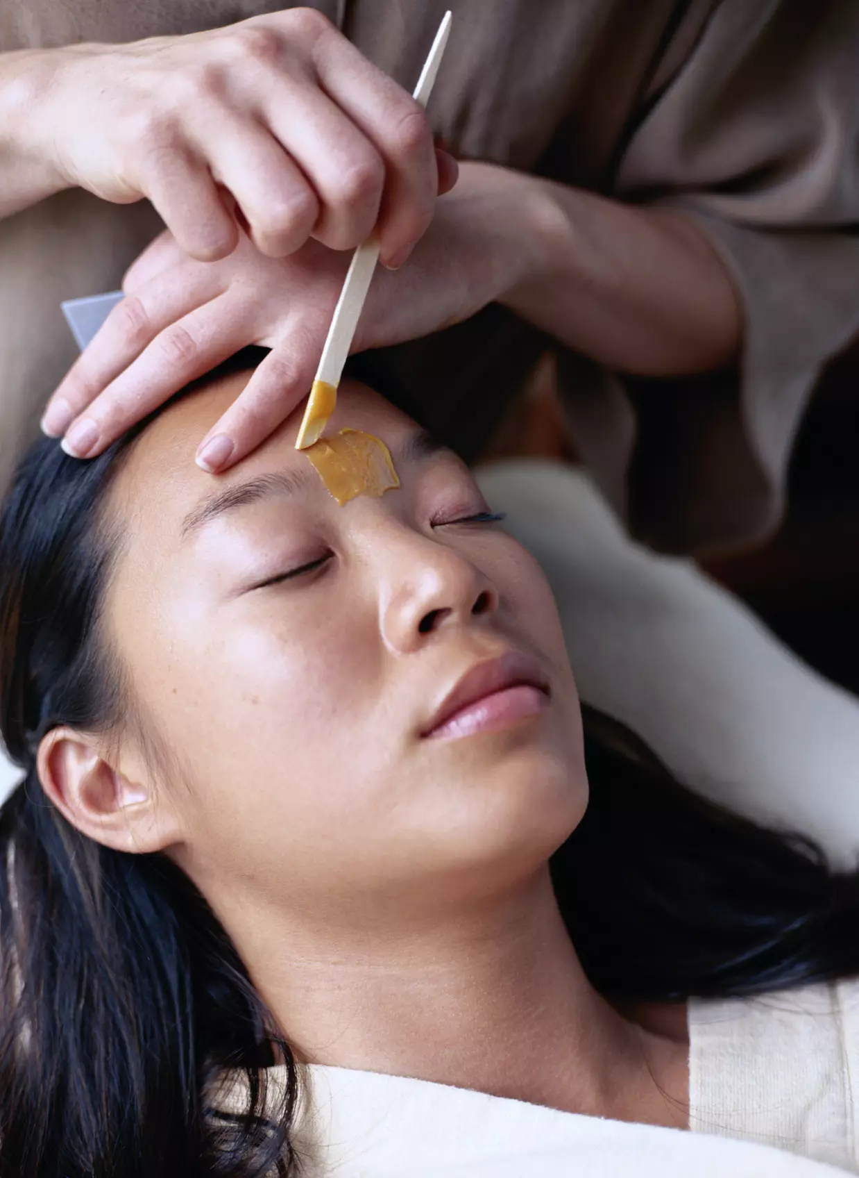 Achieve Brow Perfection with Olc.Esthetics's 1 or 5 Eyebrow Waxing Sessions Enjoy (Up to 30% Off) on Brow Waxing - Primary Image