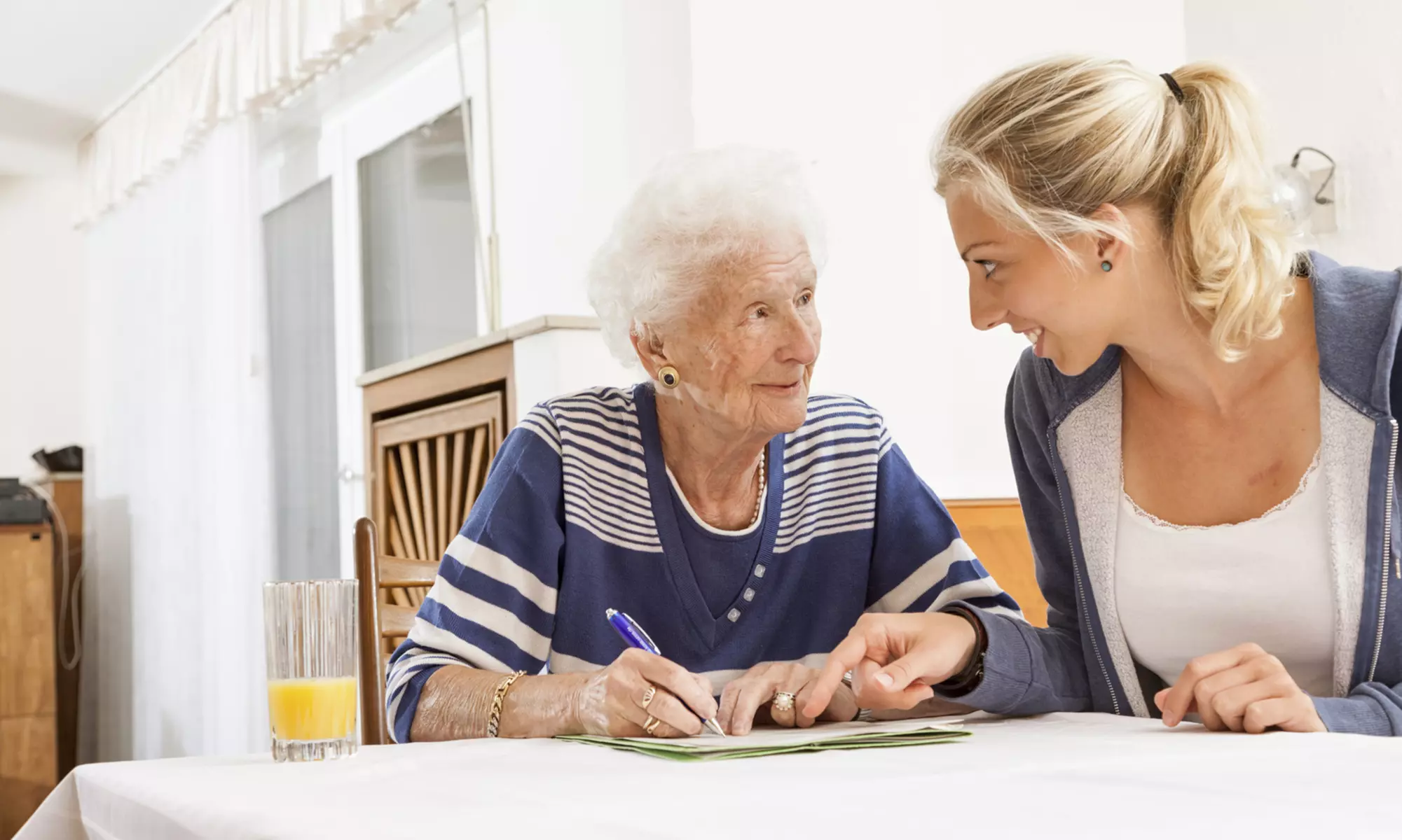 Kurs online: Aktywizacja i metody pracy z seniorami za 99 zł i więcej z firmą Centrum Rozwoju Personalnego we Wrocławiu - Primary Image