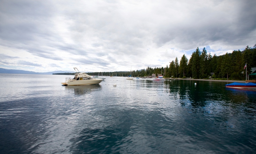 Image 10: South Lake Tahoe Elevation Lodge
