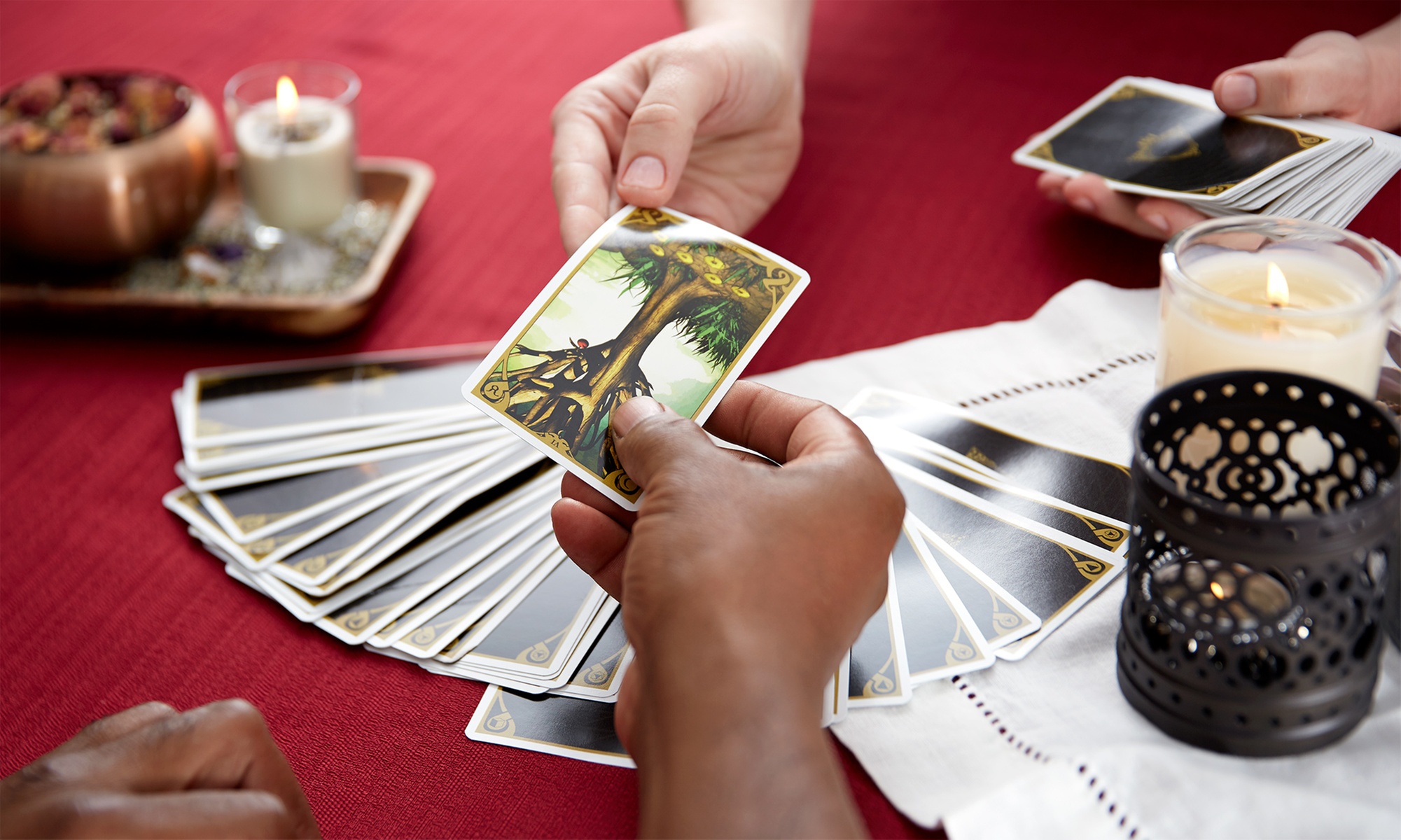 Explore Tarot and Psychic Readings for Clarity
