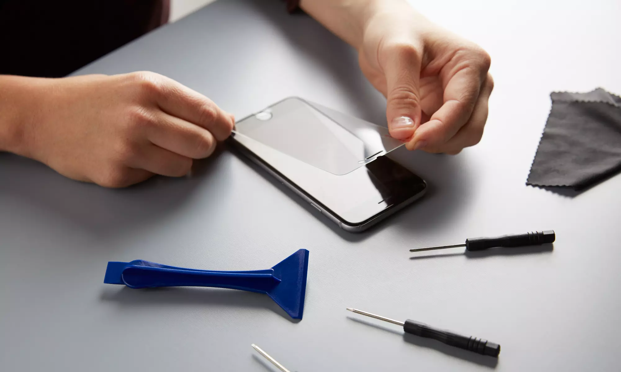 Full-Screen Repair for iPhone 5, 6, or 7 Series from Roadside CellPhone Repair - Primary Image