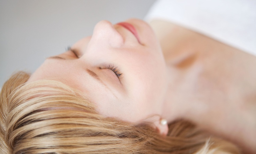 Image 1: Microdermabrasion with LED Light treatment and Cooling Mask 