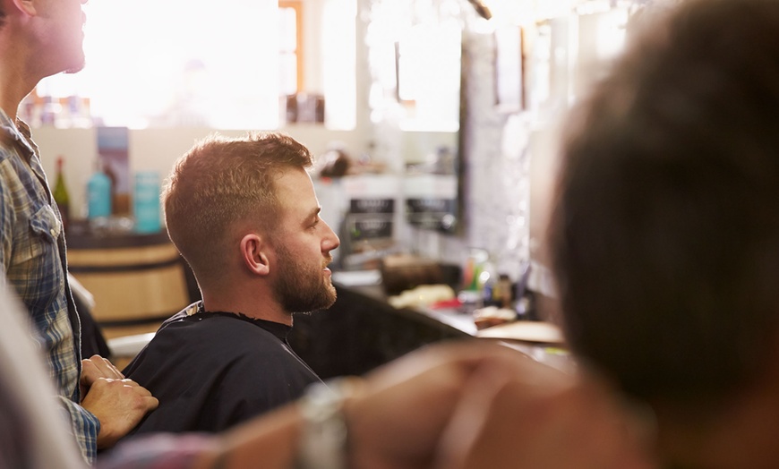 Image 1: Men's Haircut 