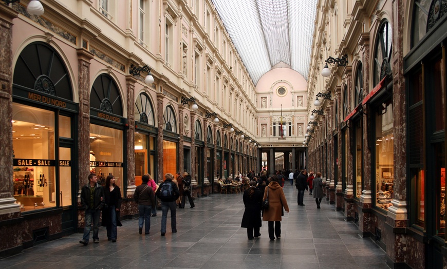 Image 6: Brussel: tweepersoonskamer incl. late check-out & parking