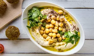 Cocina árabe para 2 o 4 personas con degustación de 6 platos y bebida desde 15,95 € en Marrakech