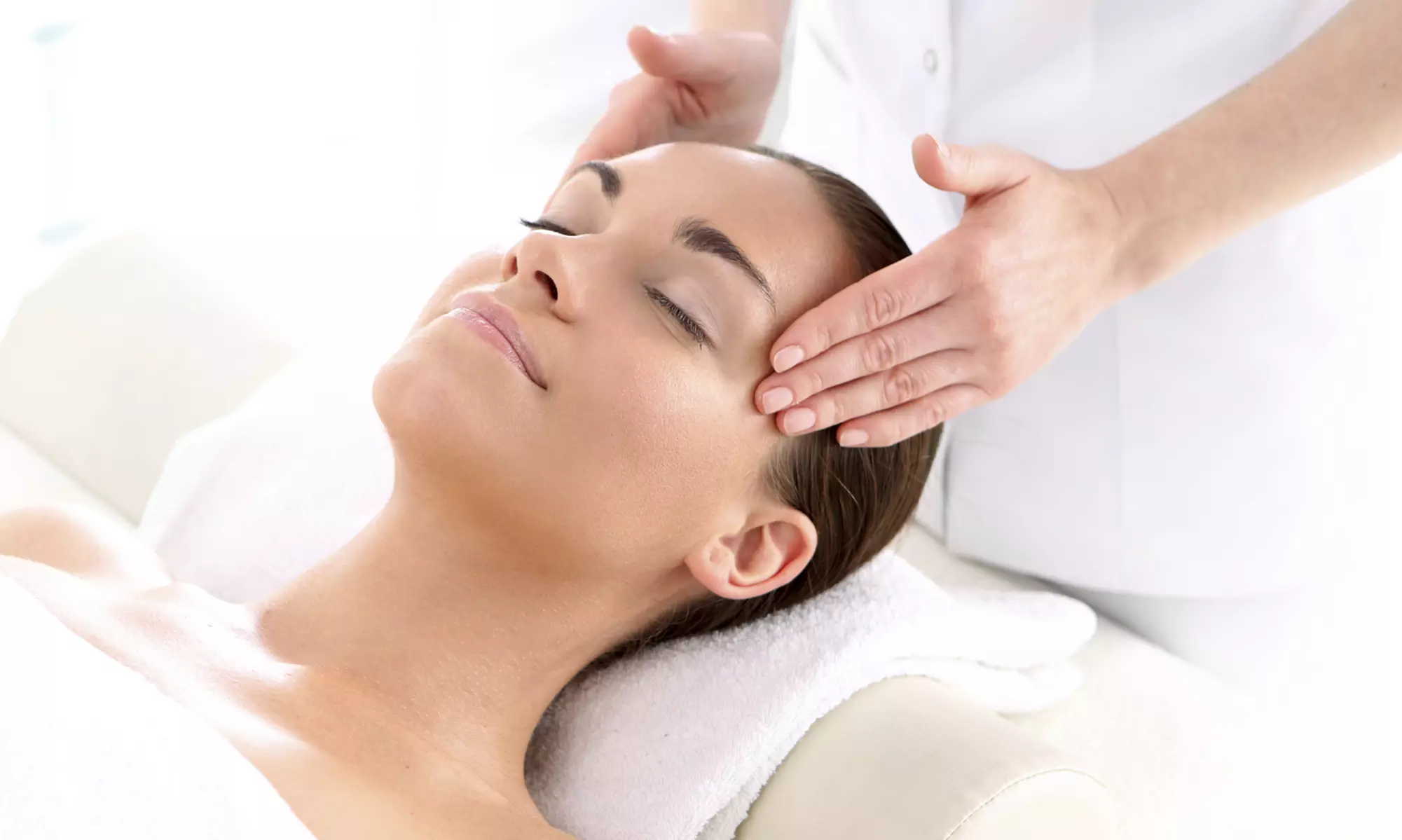 Relaxing Therapeutic Hot Oil Head Massage with Wash and Blow Dry (Up to 61%Off) - Primary Image