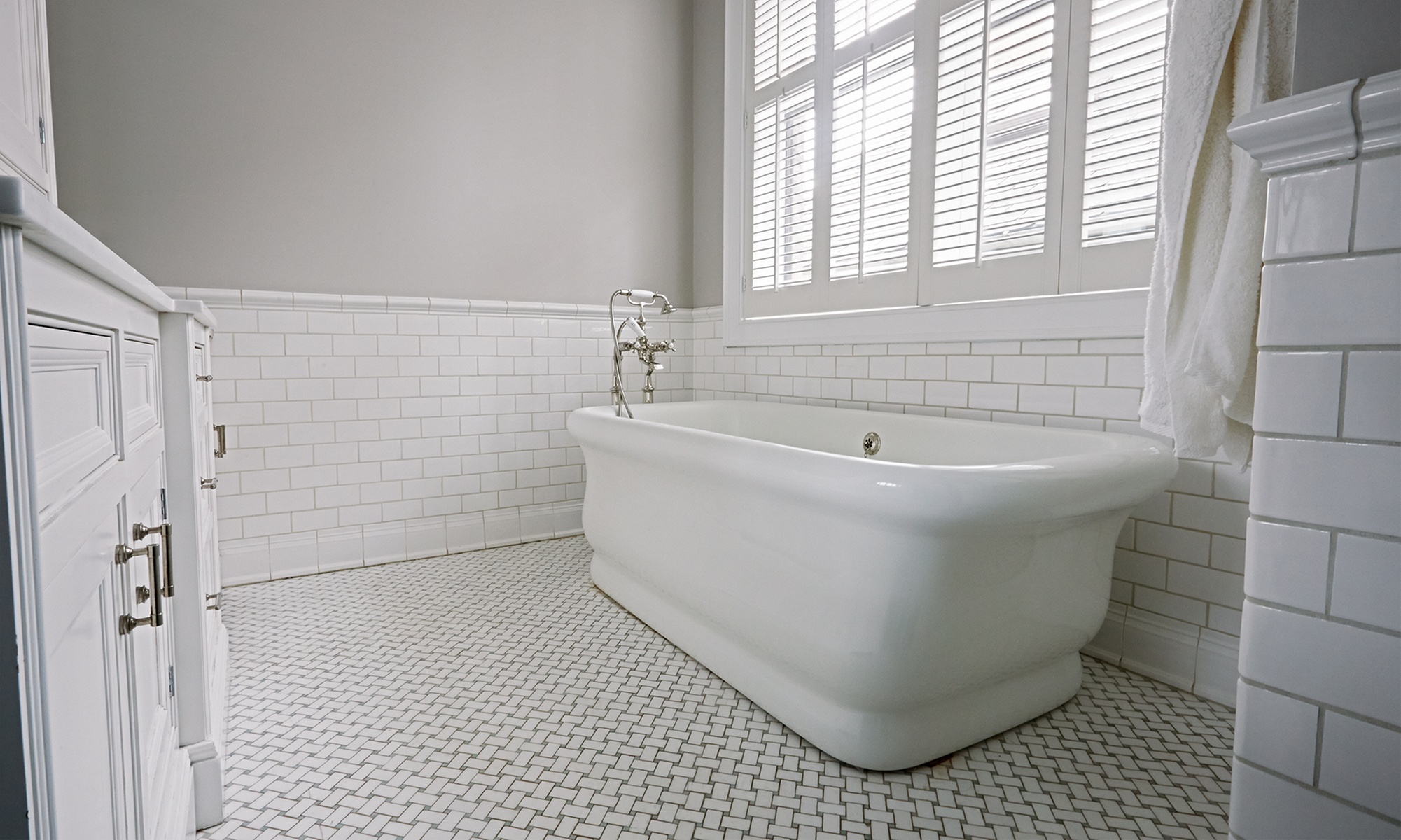 Get Your Home Sparkling with a 2-Hour Cleaning Package w/ One Cleaner