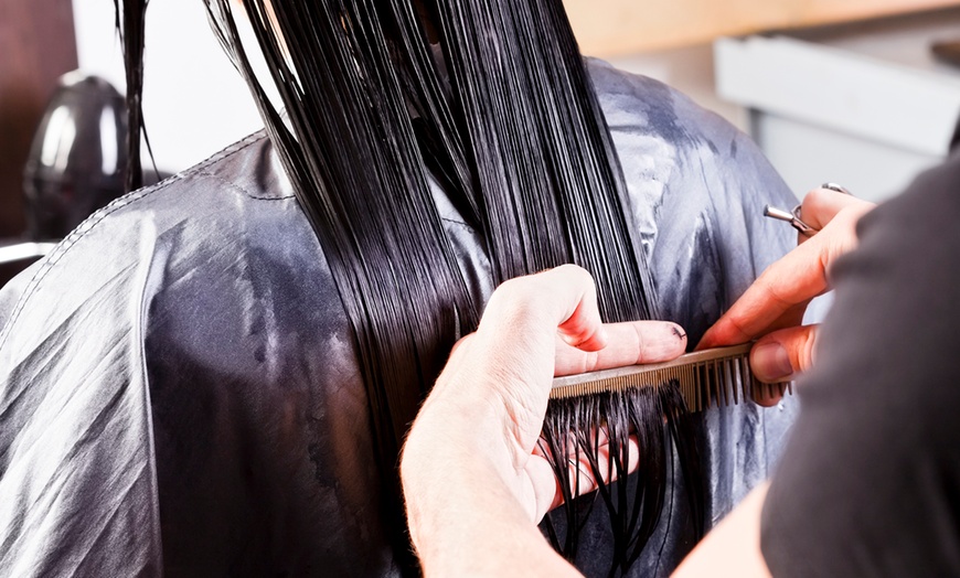 Image 1: Beauté des cheveux à Paris 17e : laissez-vous chouchouter