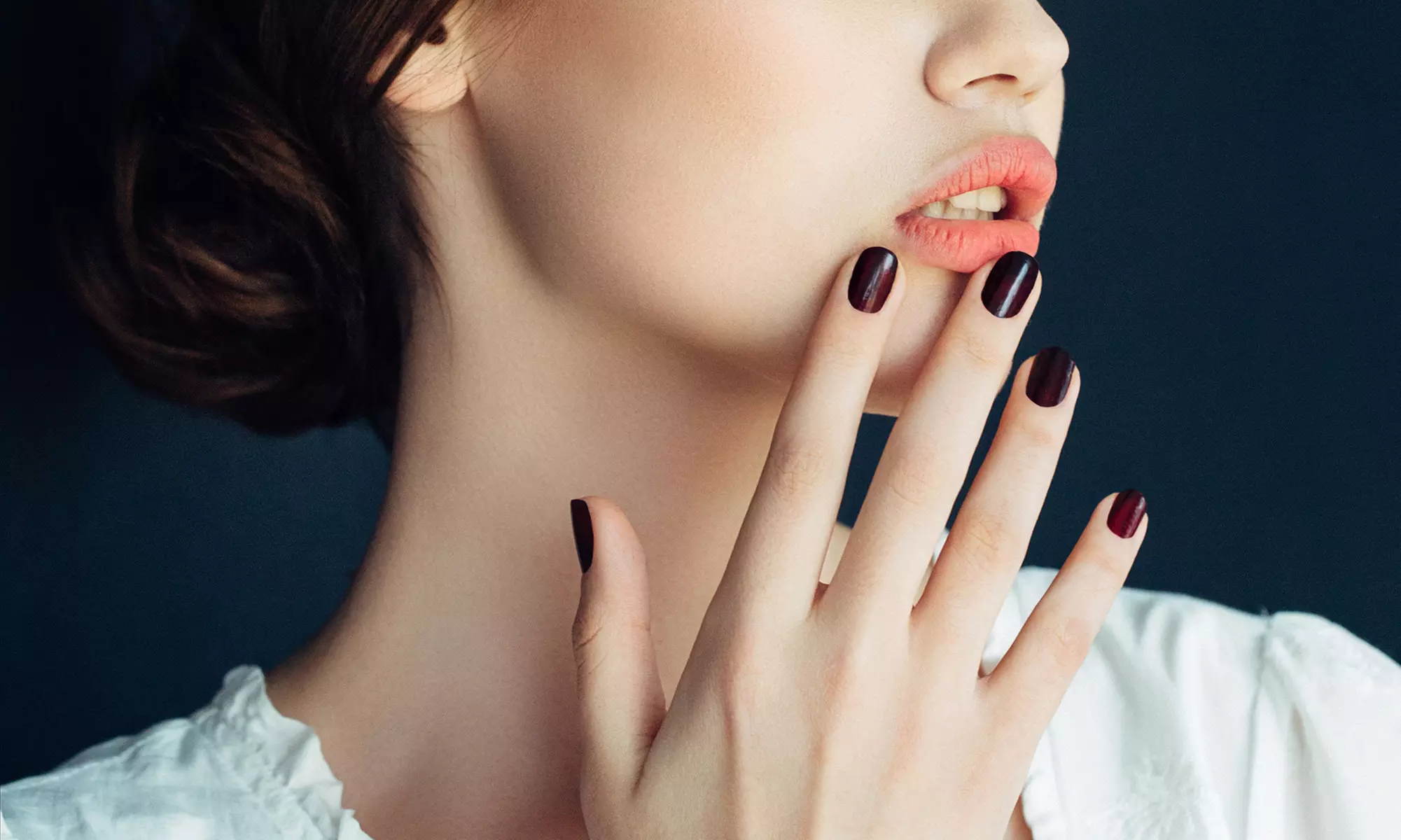 3 manicure o pedicure più smalto semipermanente o trattamento paraffina da Beauty e Nailschool (sconto fino a 70%) - Primary Image