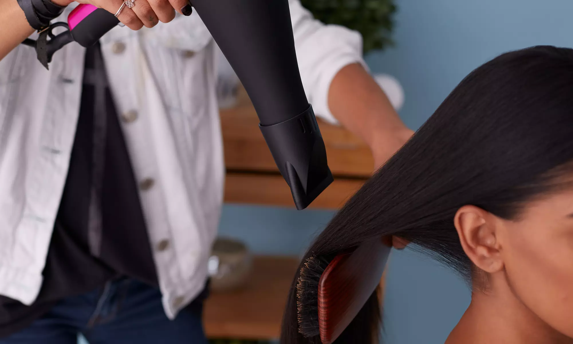 Peluquería con lavado, masaje craneal y corte, peinado, tinte o mechas