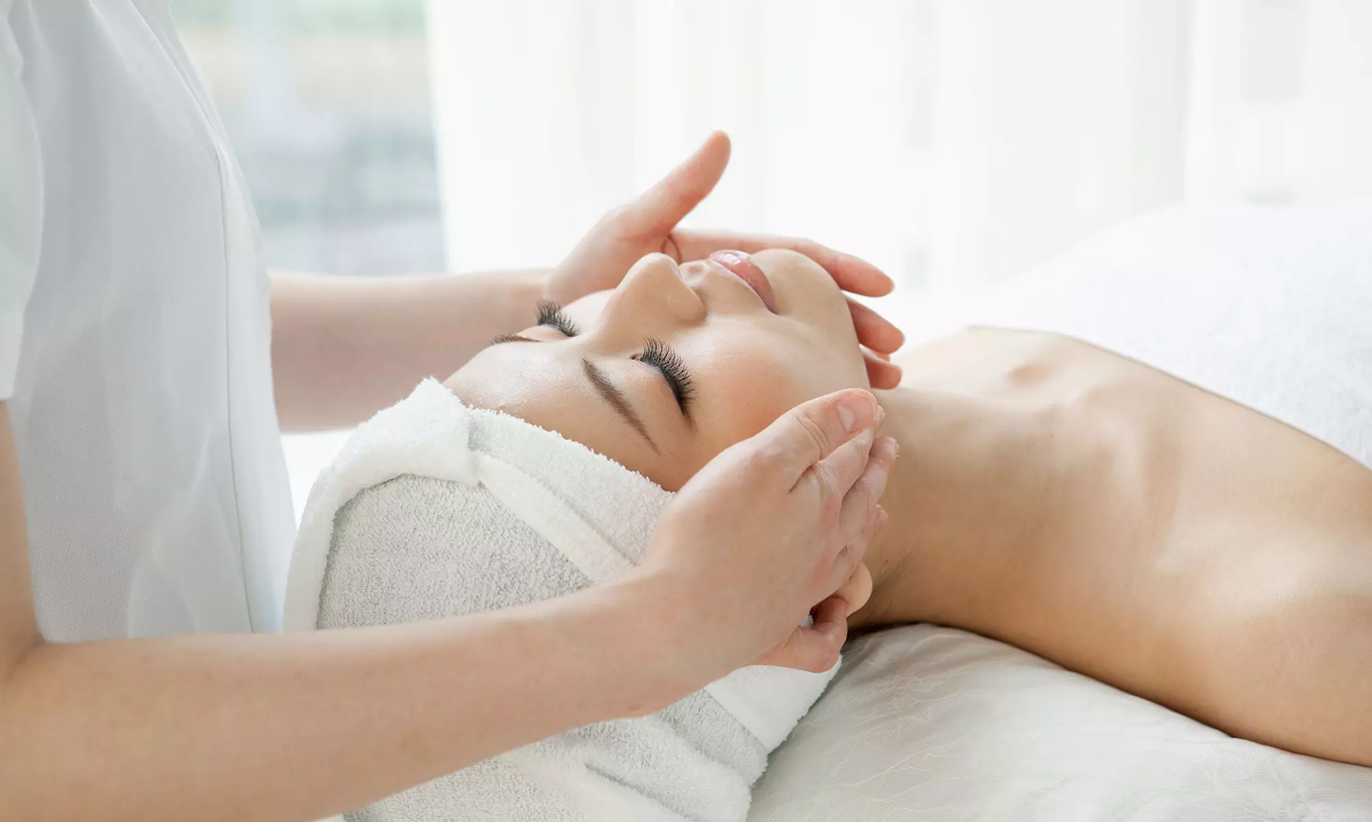 One Energy 900 Anti-Aging Facial with Optional Massage at EM Beauty Spa (Up to 59% Off) - Primary Image