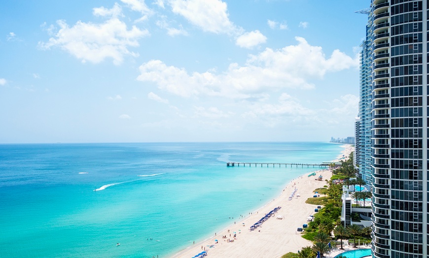 Image 8: ✈ Miami & Bahamas: 5- to 8-Night Stay and Cruise with Flights