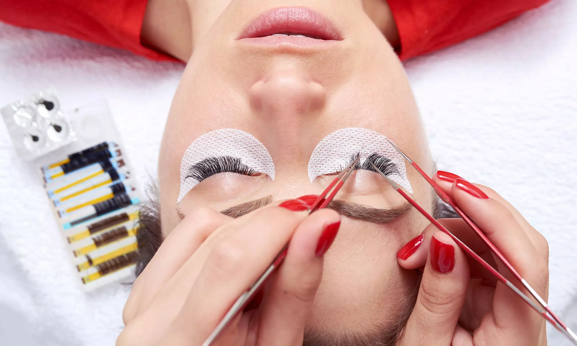 Brow Wax, Eyebrow Tinting, and Eyelash Tinting at Massage Experts London (Up to 45% Off). 3 Options Available. - Primary Image