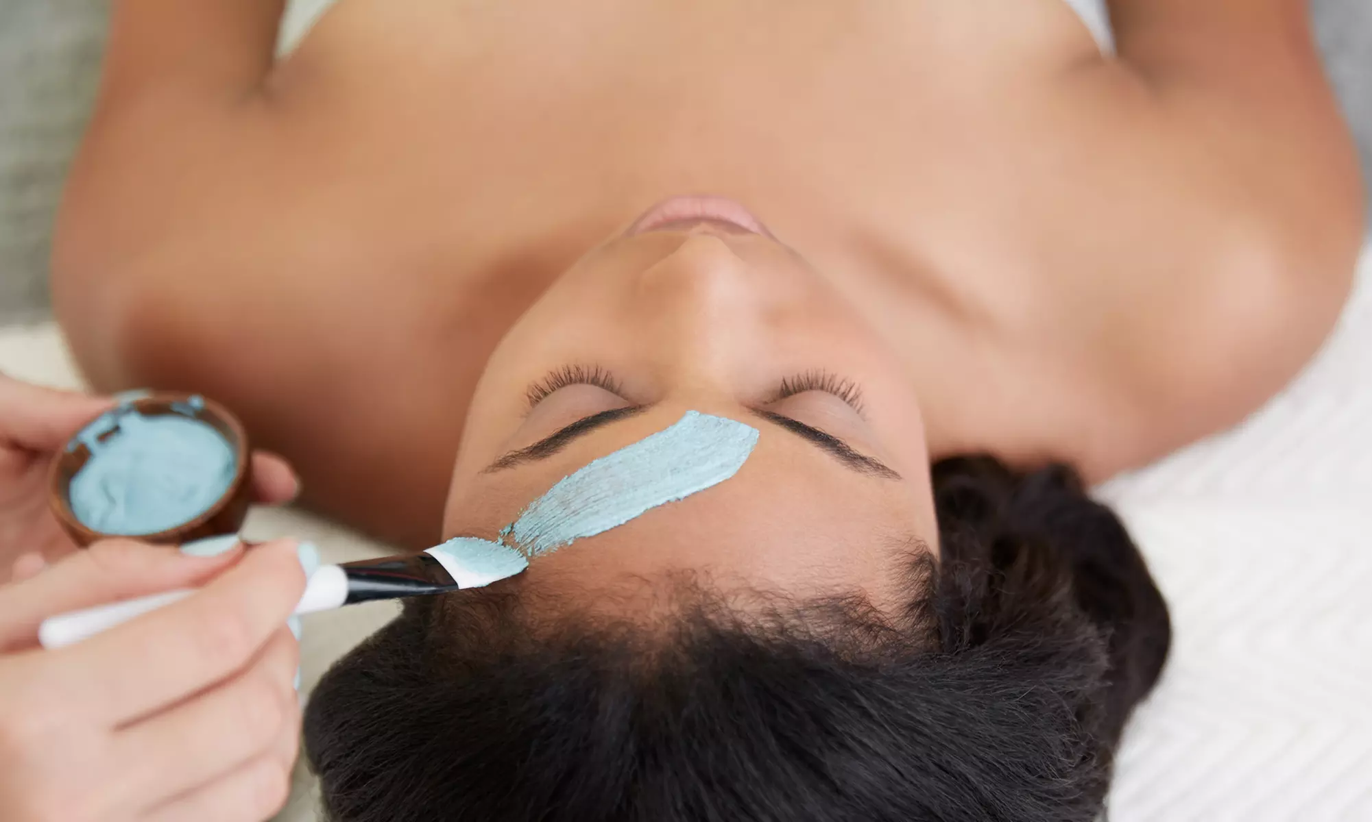 Steam Cleaning Facial with Brightening Mask or Carbon Laser Peel at Perfect Silhouette Spa (Up to 40% Off) - Primary Image