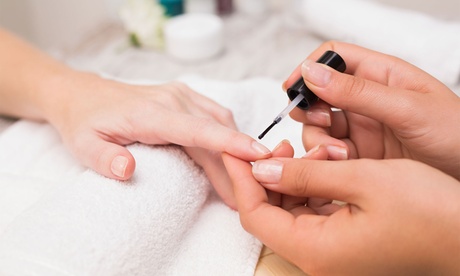 Beauté des mains et/ou des pieds avec vernis dès 14,90 € avec Anna Lopez esthétique