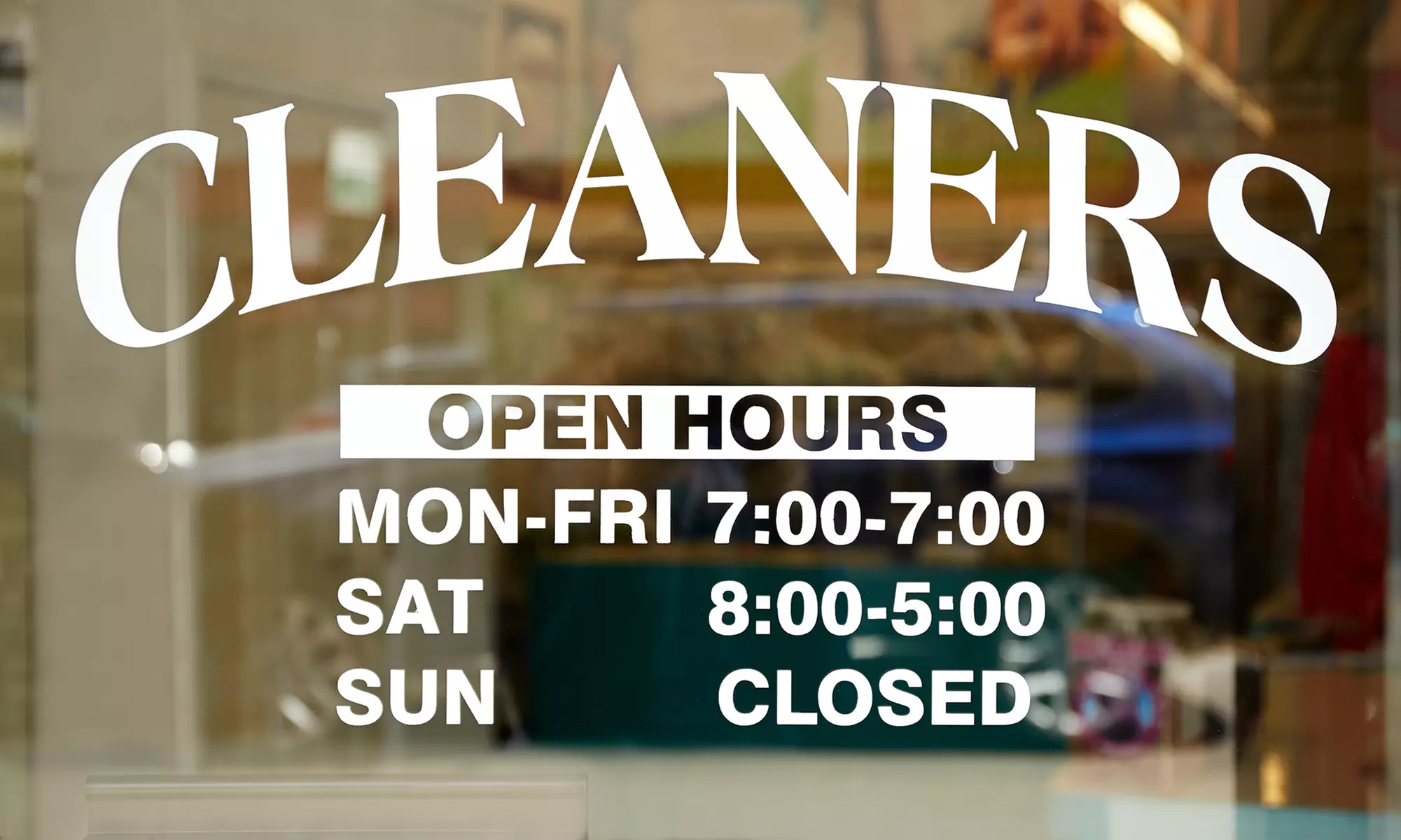 Springfield Family Laundry offers cleaning services for comforters and laundry, with up to 50% off - Primary Image