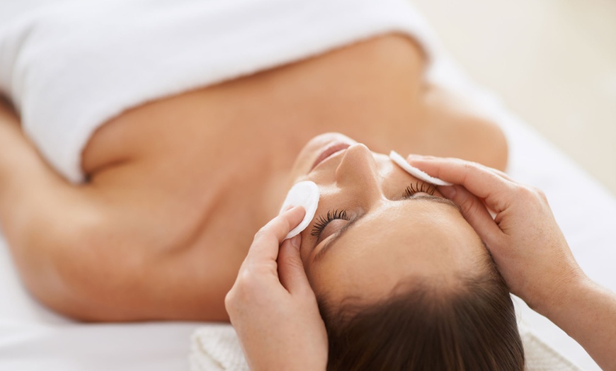 Image 1: Higiene facial con tratamiento