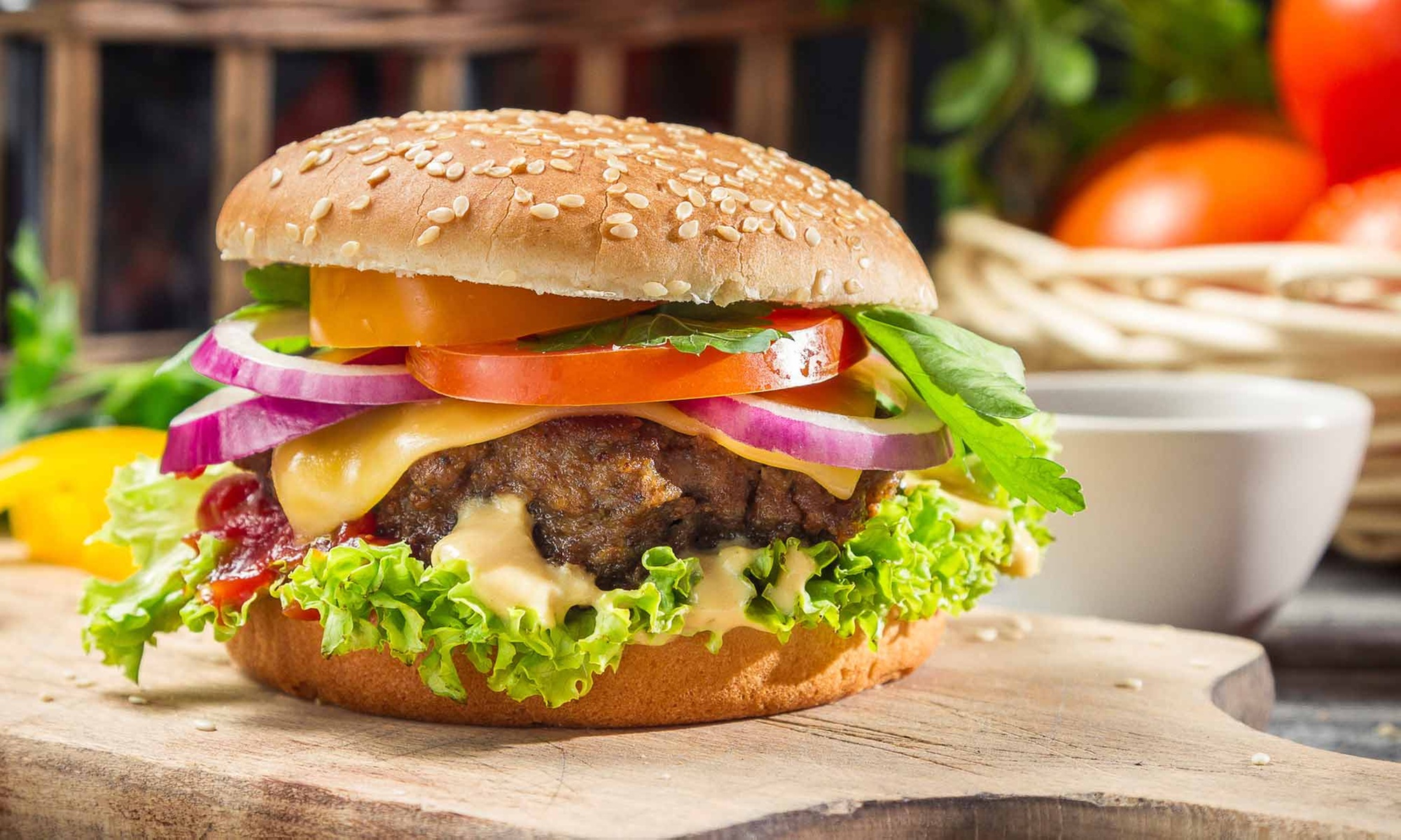 Burger nach Wahl mit Salat oder Dessert für 1 - 4 Personen
