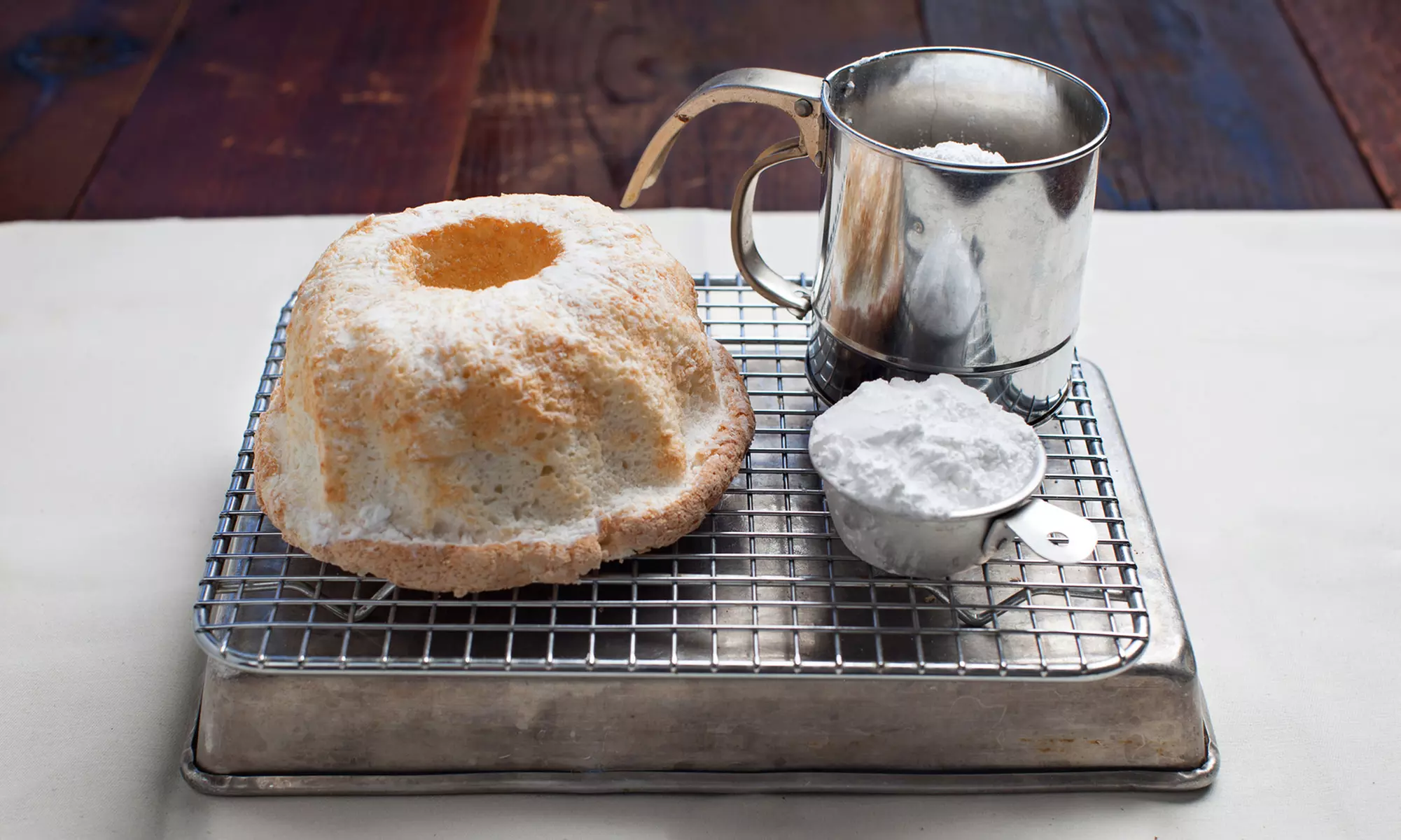 25% Cash Back at Nothing Bundt Cakes - Primary Image