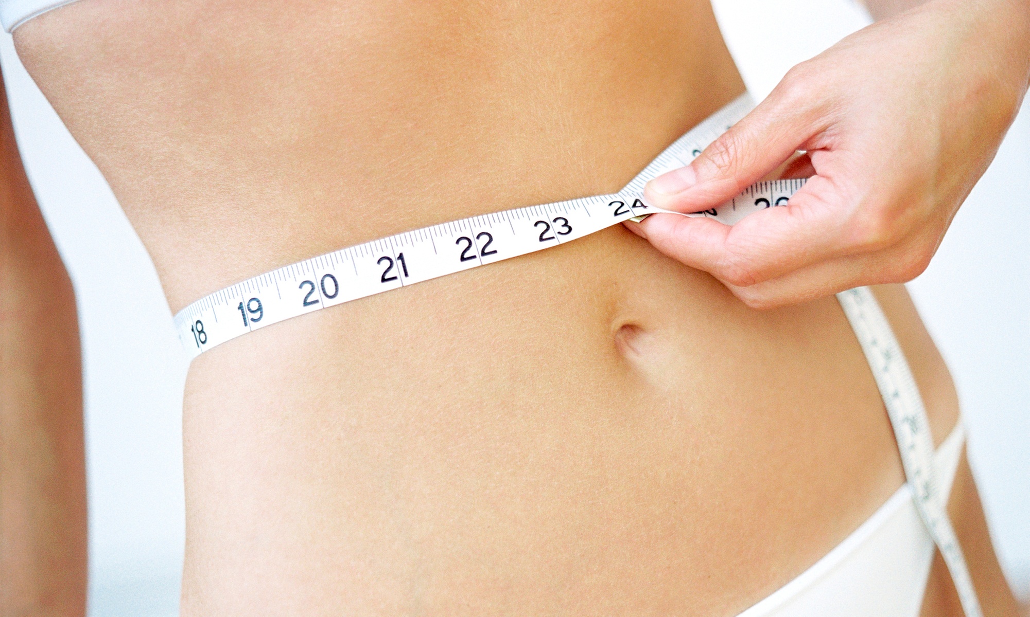 1 oder 2 Gewichtsreduktions-Behandlung mit Ultraschall, Wärme & EMS