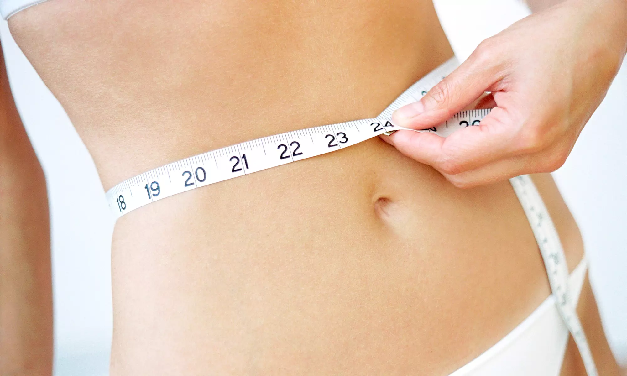 1 oder 2 Gewichtsreduktions-Behandlung mit Ultraschall, Wärme & EMS