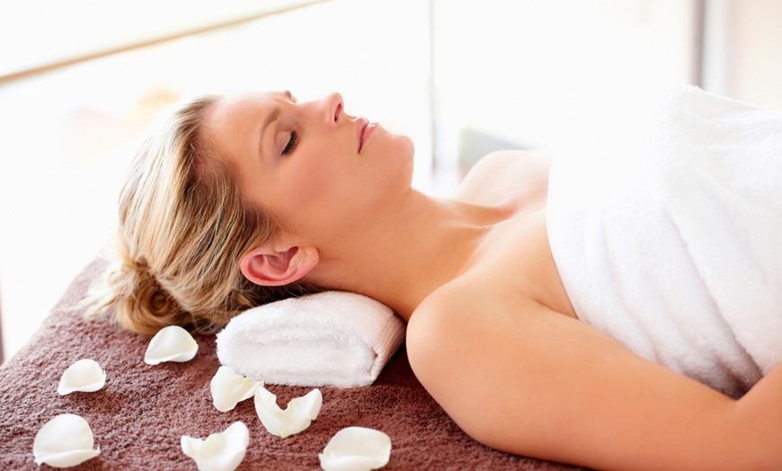 Image 1: 60 oder 90 Min. Thai-Massage für 1 Person