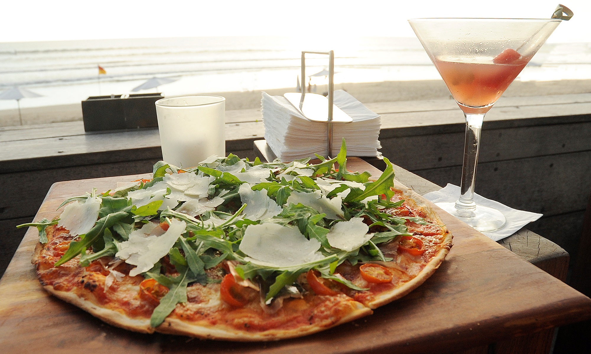 Up to 25% Off on Pizza Place at George‘s Bistro & Bar