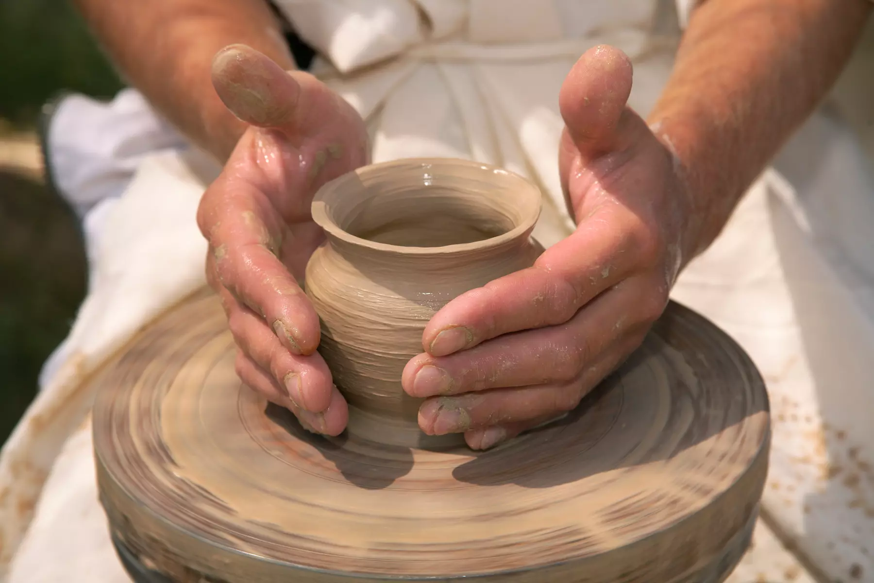 Pottery Wheel Class Deals – 2-Hour Ceramics Experience in NYC