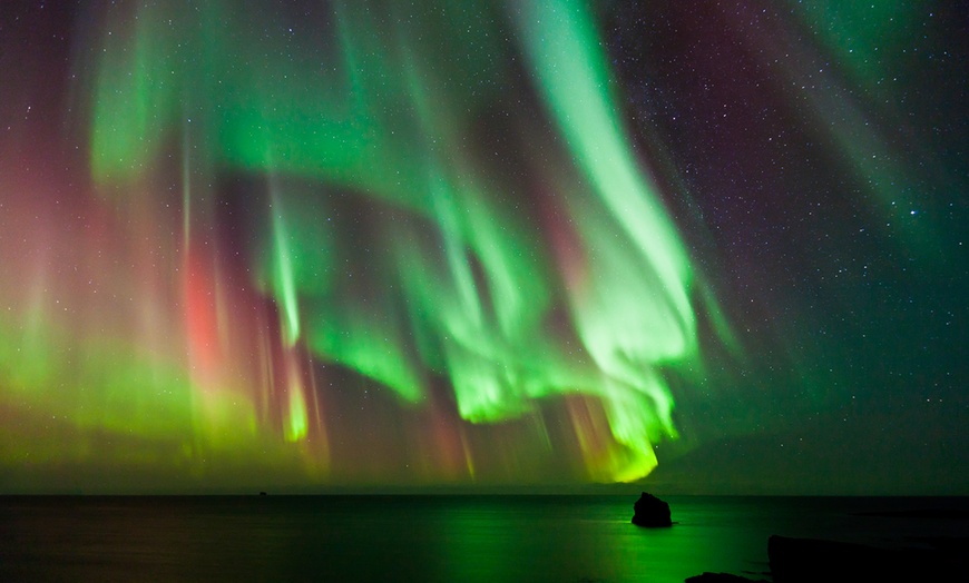 Image 4: ✈ 8-Day London, Iceland & Paris Vacation with Air